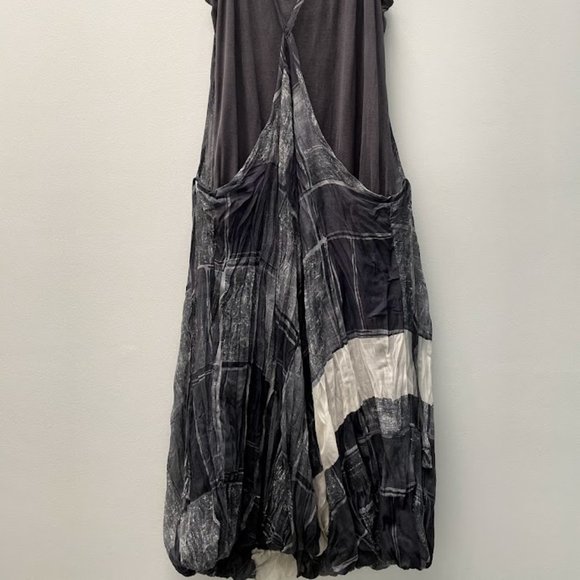 MAXFIELD LA Grey Tank Trapeze Dress with Bubble Hem - Picture 6 of 7